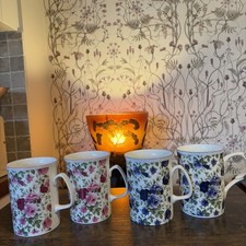 🌸 Beautiful Set of 4 "Rose of England" Fine Bone China mugs 