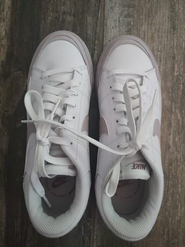 Nike Court Legacy Lift Damen-Tennisschuhe weiß rauchmauve Größe 6 - Bild 3 von 9