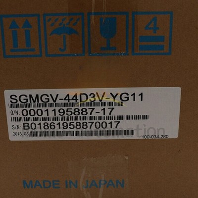 1pcs NEW Yaskawa SERVO MOTOR SGMGV-44D3V-YG11
