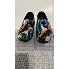 Crocs At Work Bistro Clogs Tie Dye Slip Resistant Shoes Women's Size 6