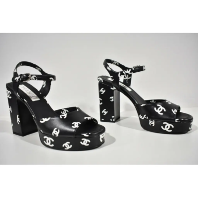 Chanel 22S Black White Lambskin CC Logo Platform Strap Block