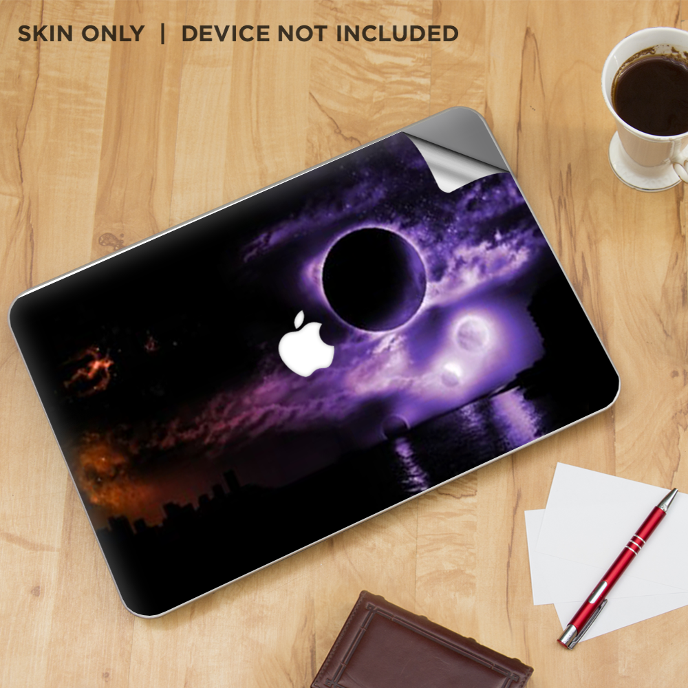 Skin Déco Itsaskin Pour MacBook Air 13″ – Violet Lune Galaxy – Neuf (USA)