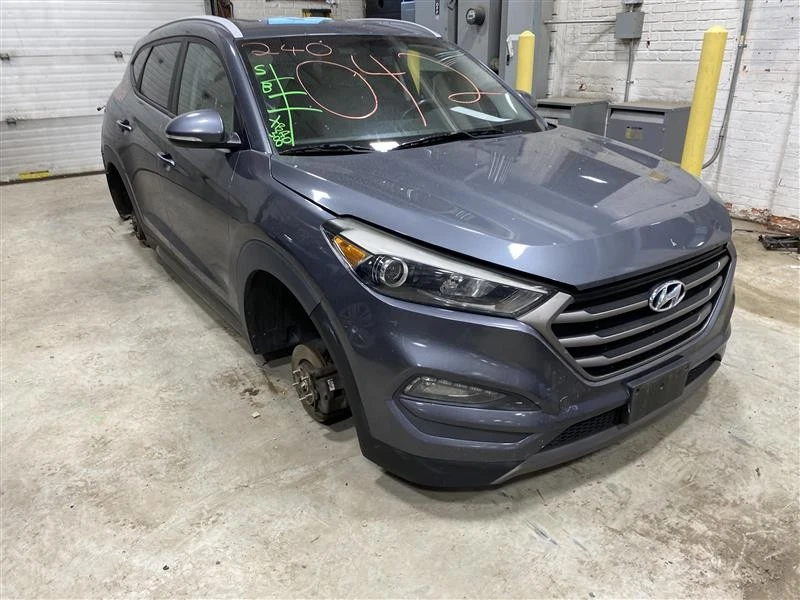 RADIATOR Hyundai Tucson 2016 16 2017 17 2018 18 1331035 Foto 3 de 4