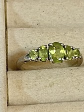 925 Sterling Silver Ring With Peridot Gemstone Sz 9.5