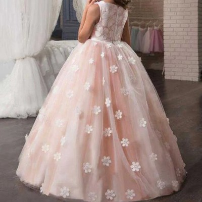 Blumenmädchenkleid mit Tüll und 3D-Blumenapplikationen