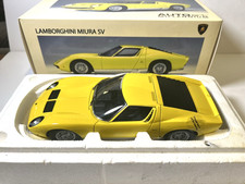 RARE AUTOart Millennium 1:18 scale full diecast Lamborghini Miura SV Yellow