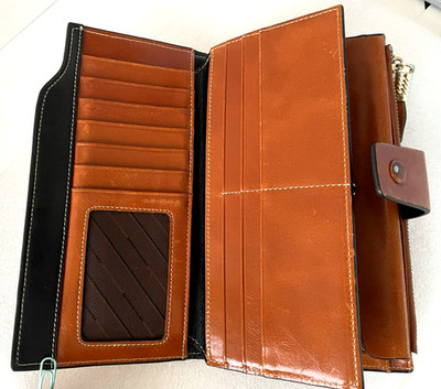 KANGAROO KINGDOM ~ Light Brown Leather RFID BLOCKING Bifold Wallet Clutch ~ Snap