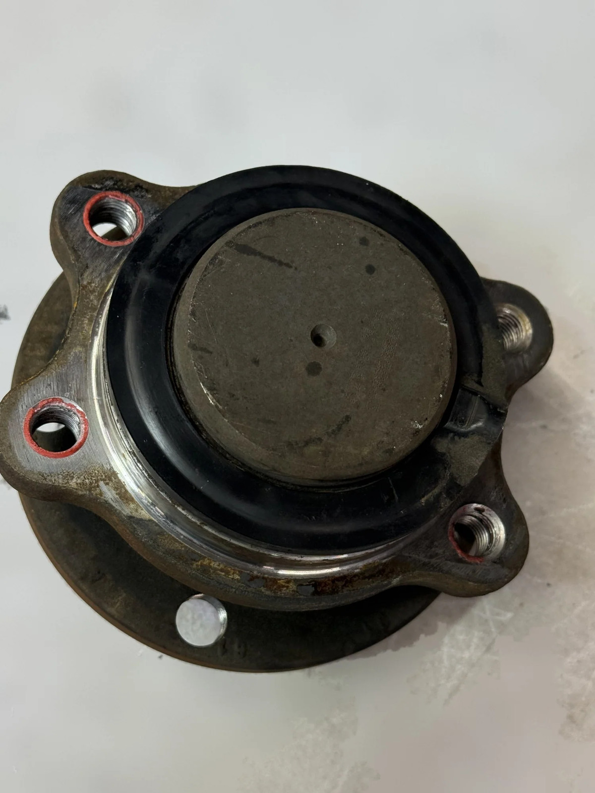 McLaren 570S 2016-2021 Hub bearing assembly