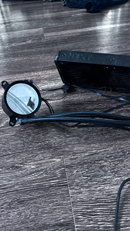 Nzxt Kraken 240mm AIO older model