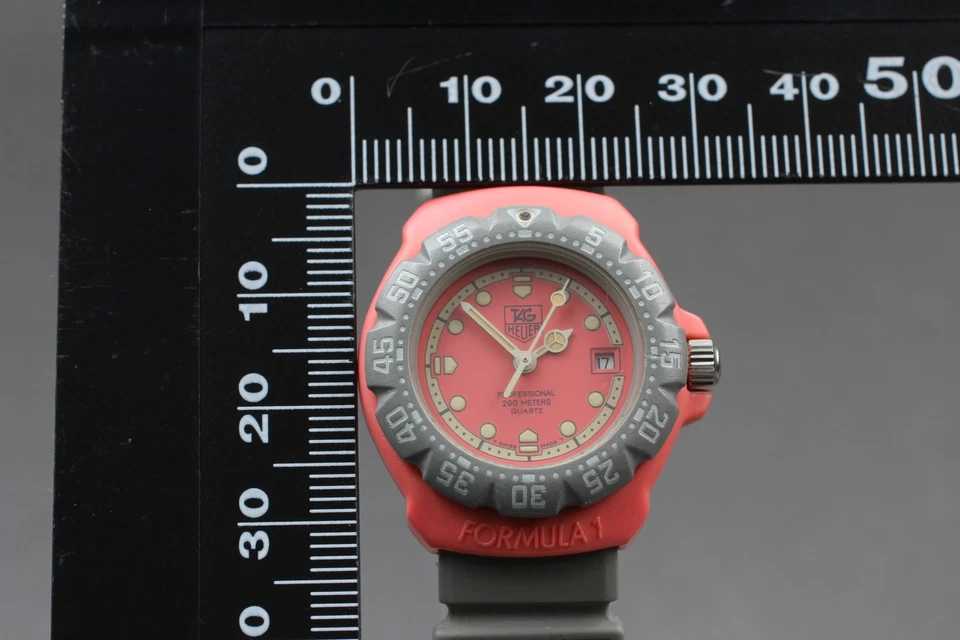 Reloj Unisex Vintage Tag Heuer Formula 1 Profesional 360.508 Rosa Gris Qz 28mm Foto 3 de 4