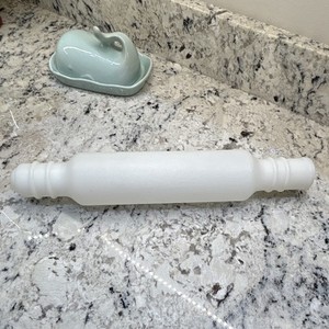 White Plastic Plain Rolling Pin w/ Handles, Solid, 15 in x 2.5 in, 1 Pack