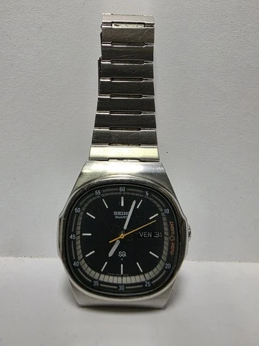 Vintage Seiko Quartz Men’s Watch 7559-500A Made in Japan Day-Date