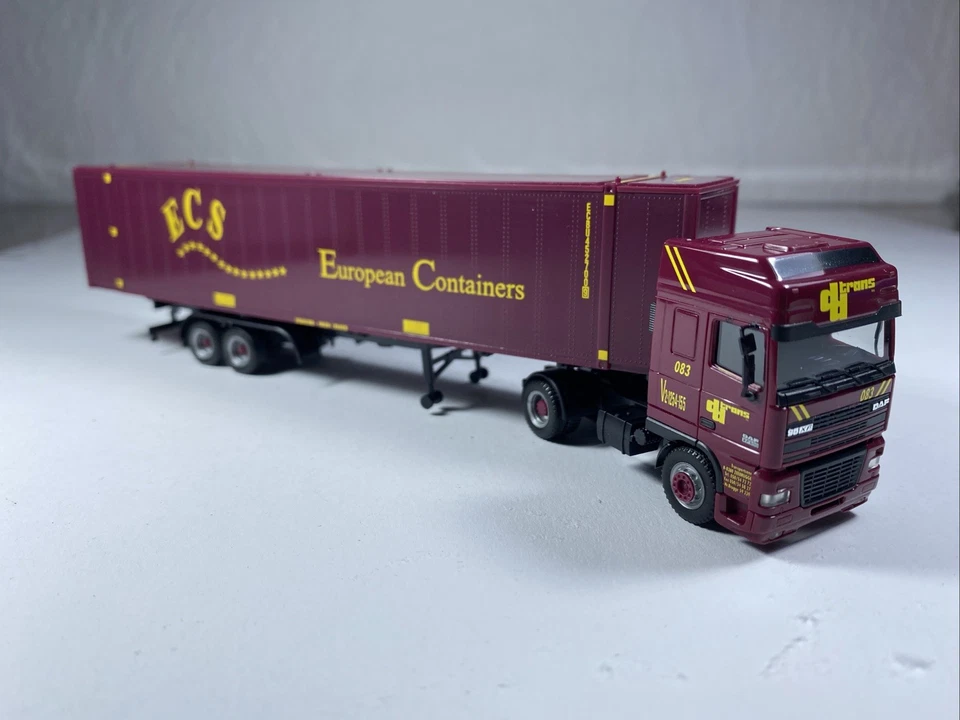 T132 HERPA 1:87 HO LKW DAF ECS European Containers H0 Sattelzug  - Bild 3 von 4