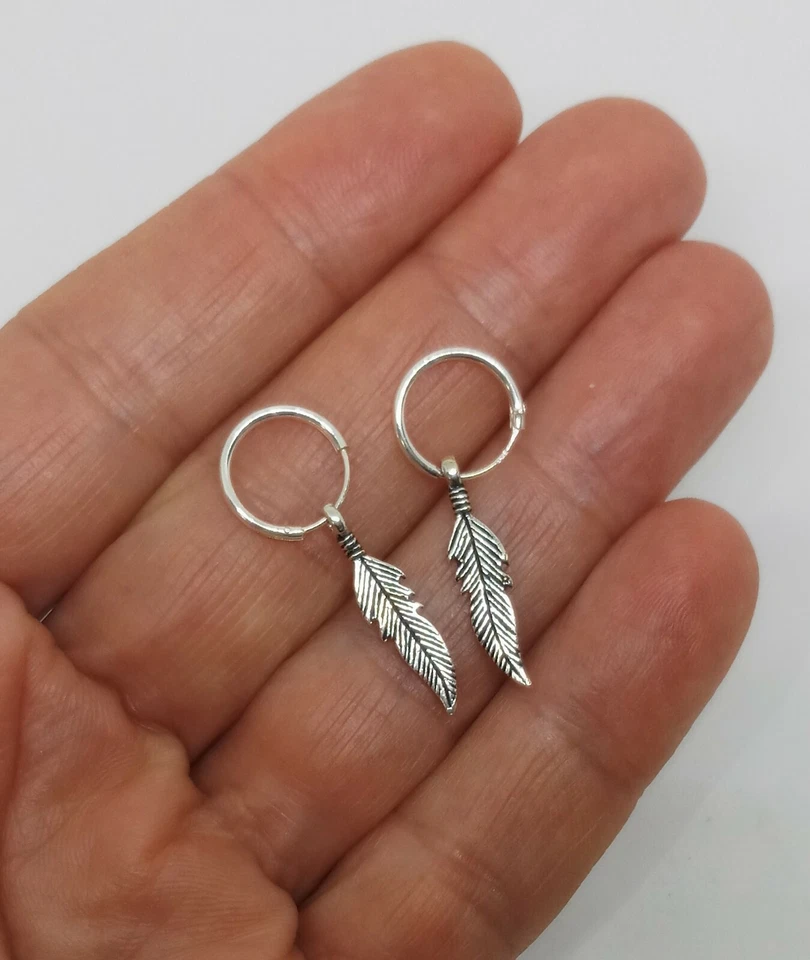 Orecchino uomo donna cerchio argento 925% piccolo cerchietto con piuma pendente - Immagine 3 di 4
