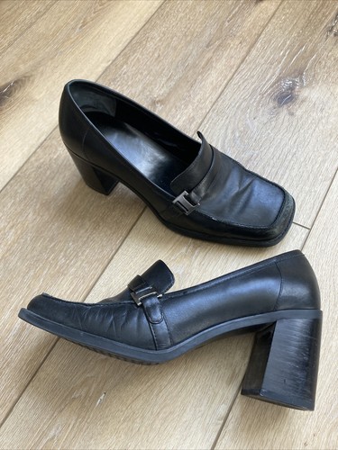 Vintage Mary Jane Platforms Chunky Heels Women's 9W Black Shoes 90s Y2K - Image 1