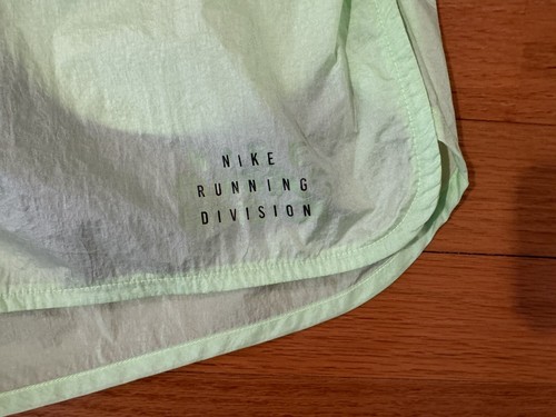 New L Nike Repel 2-in-1 Running 7" Shorts Run Division Lime 3M FB8544-337 Men - Picture 2 of 21