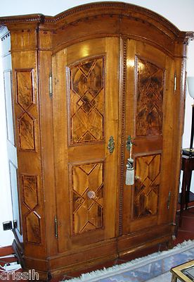 Bodenseeschrank Nuß/Eiche 1780 Schrank eingelegt verschnitzt