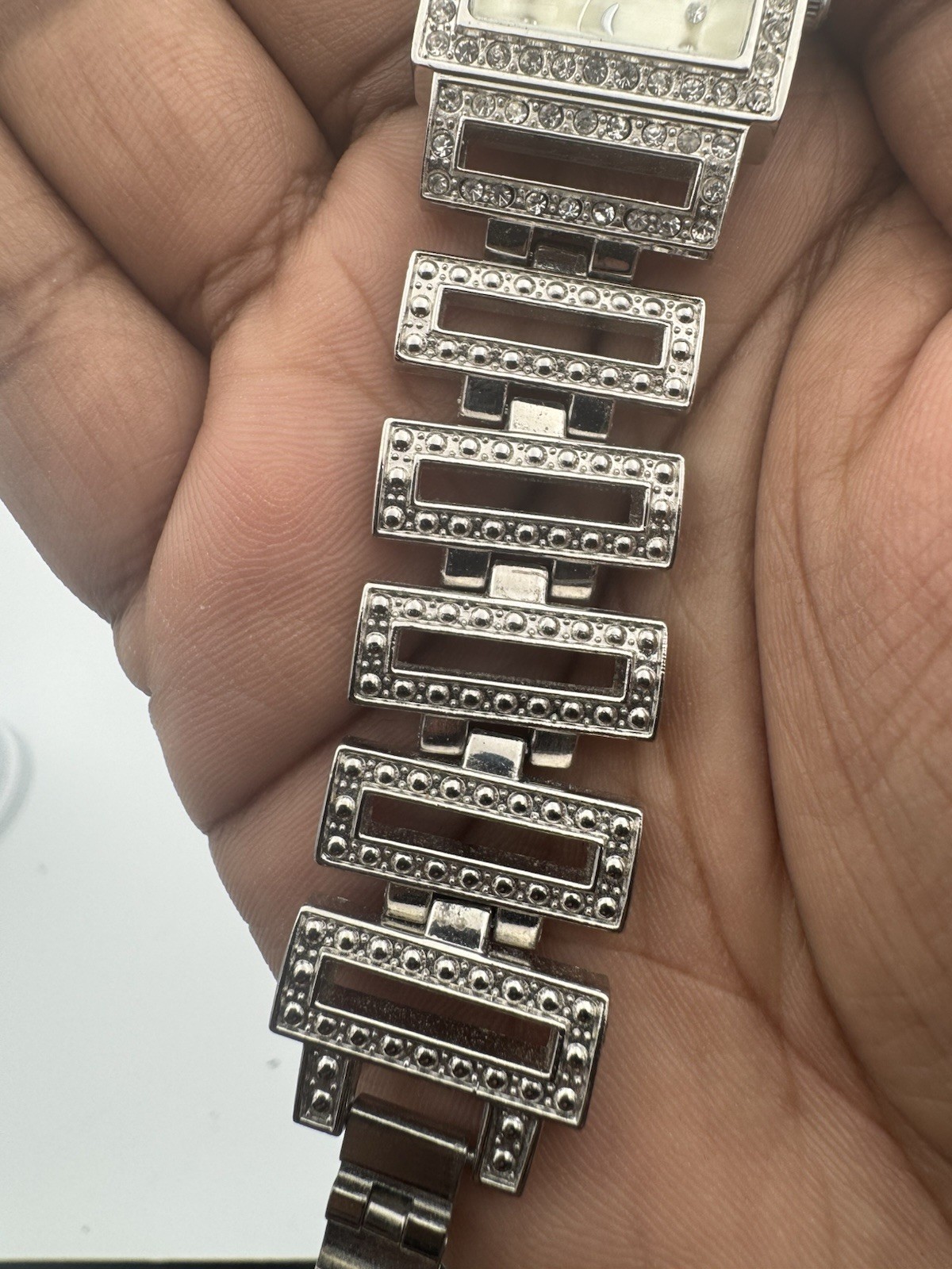 Ladies Generic Quartz Watch, new battery, working image 4