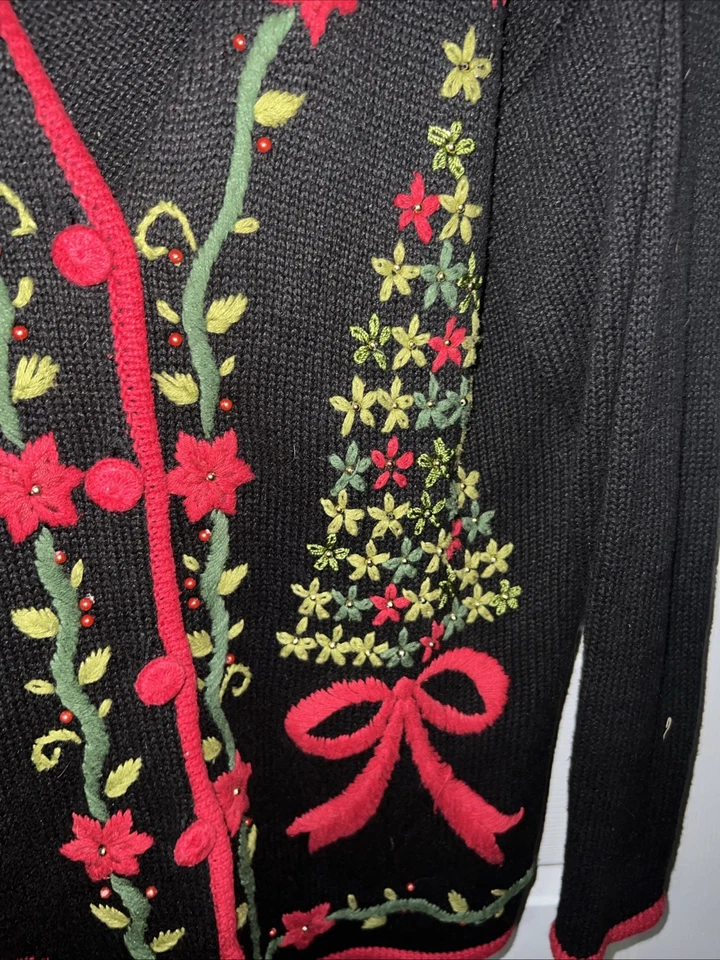 复古 Kathie Lee 圣诞开衫 尺寸 M 圣诞树刺绣 — 第 4/4 张图片