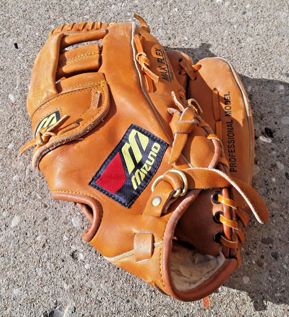 11" Steerhide Leather Super Flex Palm Rht