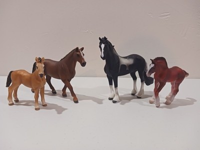 Schleich / Collect A Mixed Lot of 4 Horses Foals Figures Retired 2010-2013