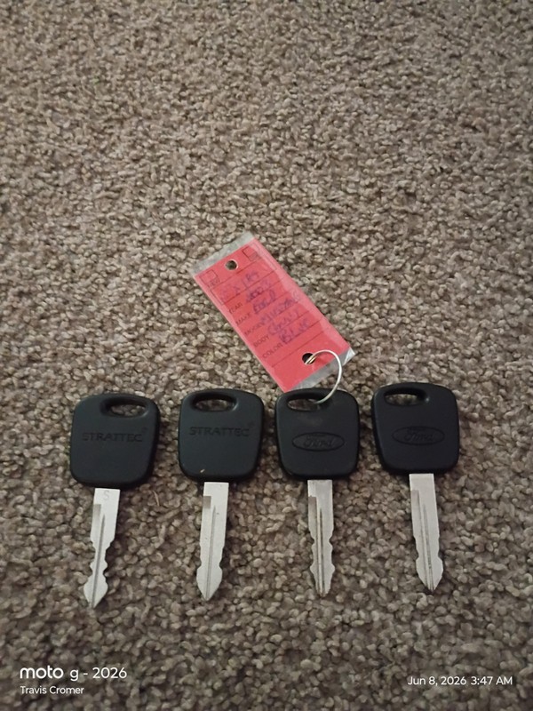 Lot of Used Ford Transponder Keys Various Models