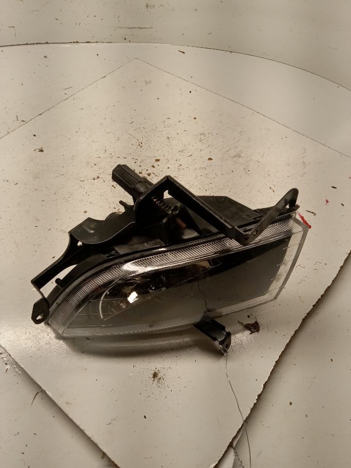 Used Driving Light fits: 2007 Hyundai Sonata Fog-Driving bumper mounted Grade A
