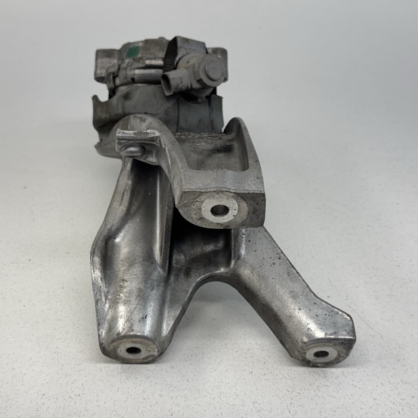 17-23 Audi R8 5.2L V10 Motor Engine Mount W/ Bracket Pair Left & Right OEM