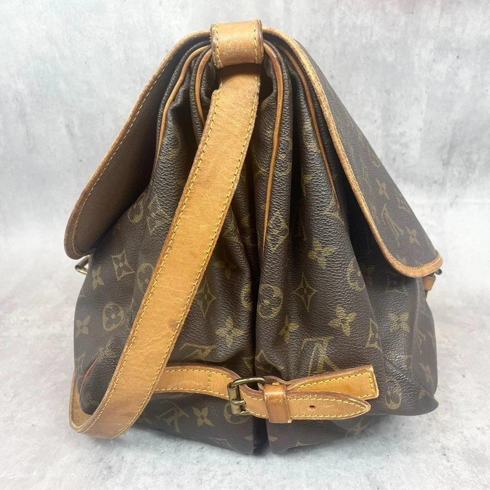 Bolso de Hombro Louis Vuitton Saumur GM Marrón Mujer Monograma PVC De JAPÓN Foto 4 de 4