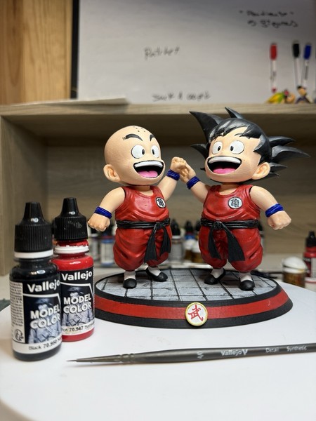 Goku & Krillin Tribute Figure – Hand-Painted Resin, Holding Hands