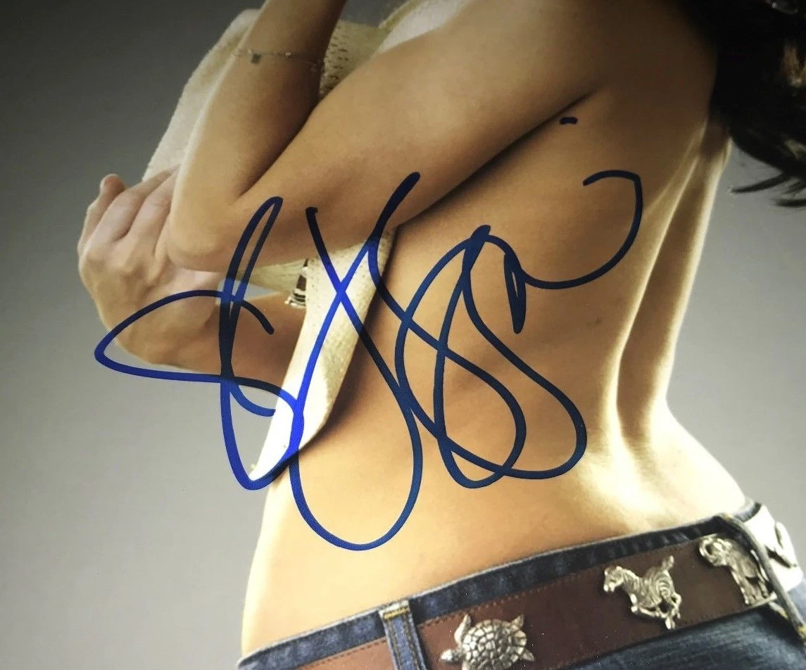 Jennifer Love Hewitt Topless Covered Actress Signed 11x14 Autographed Photo  COA | eBay
