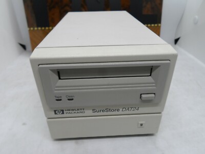 HP C1556D Surestore DAT24 DDS3 ドライブ