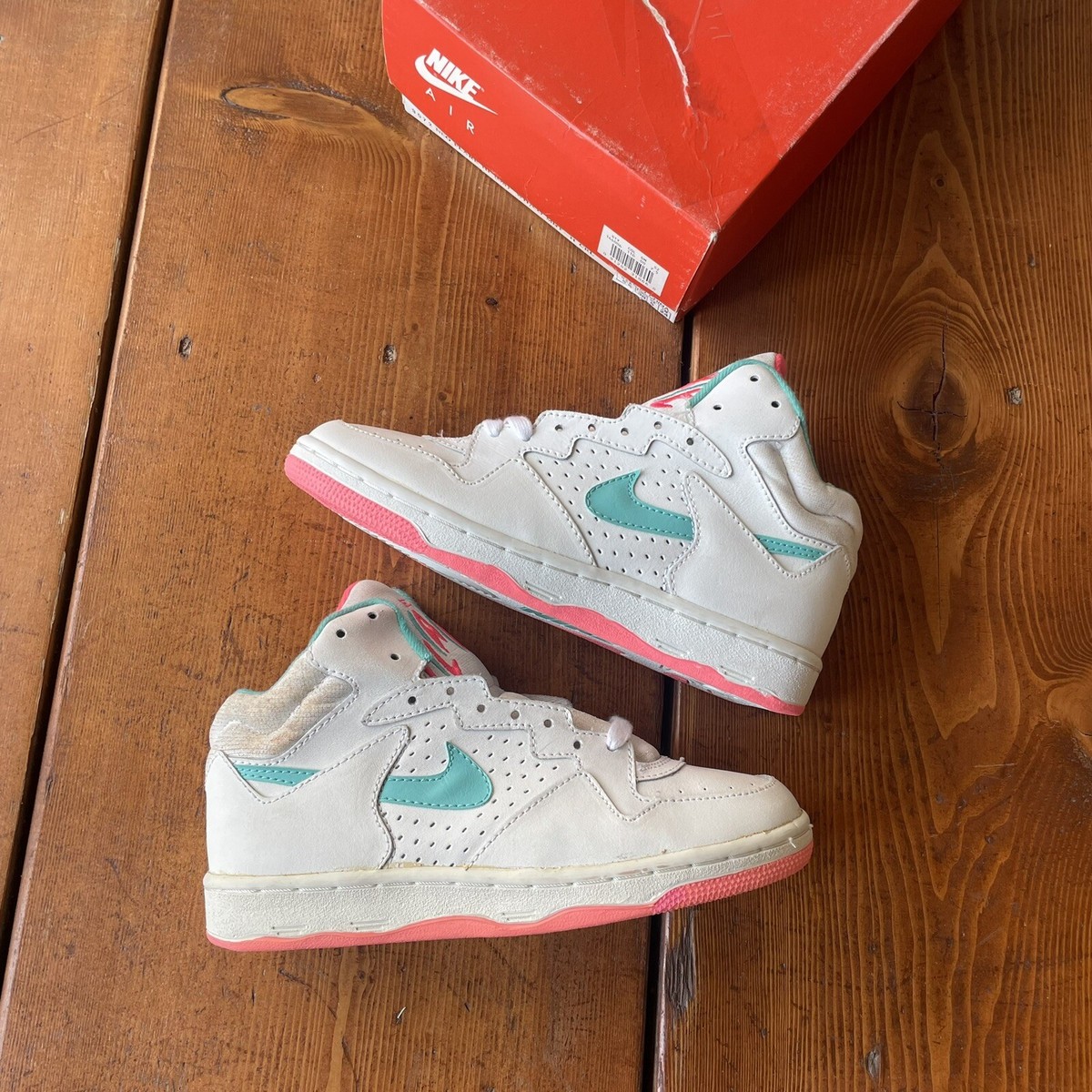 Vintage 1990 Nike Neo Flare Hi WH/CO MNT, NEW RARE Original Sz 5.5