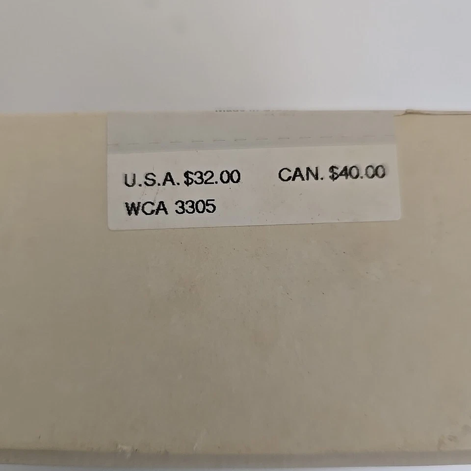 Álbum libro en relieve vintage con sello “Nuestra boda” nuevo en stock Foto 3 de 3