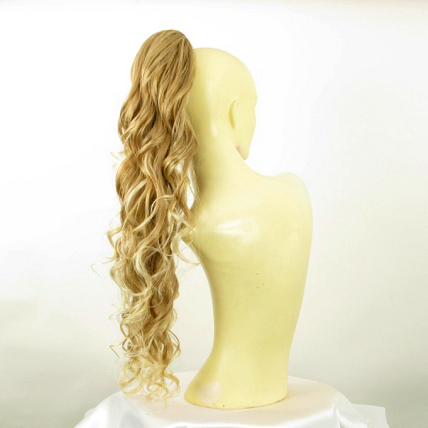 Extension queue de cheval blond méché bouclée pour soirée et mariage - 4
