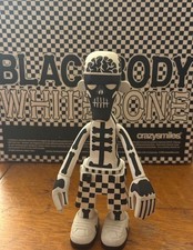 Very Rare Whitebody Black Bone Vinyl Toy Figure Micheal Lau x Crazy Smiles 2006