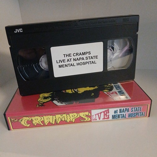 The Cramps Live At Napa State Mental Hospital VHS Punk Rock Konzert Psychobilly - Bild 3 von 3