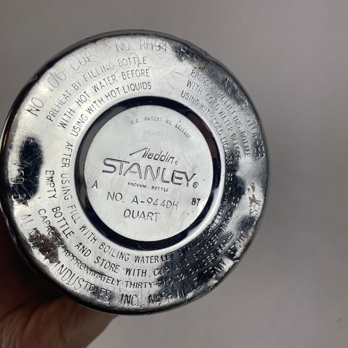 Vintage Aladdin Stanley A-944DH 1 Quart Green Thermos With Handle Made in USA - Picture 7 of 24