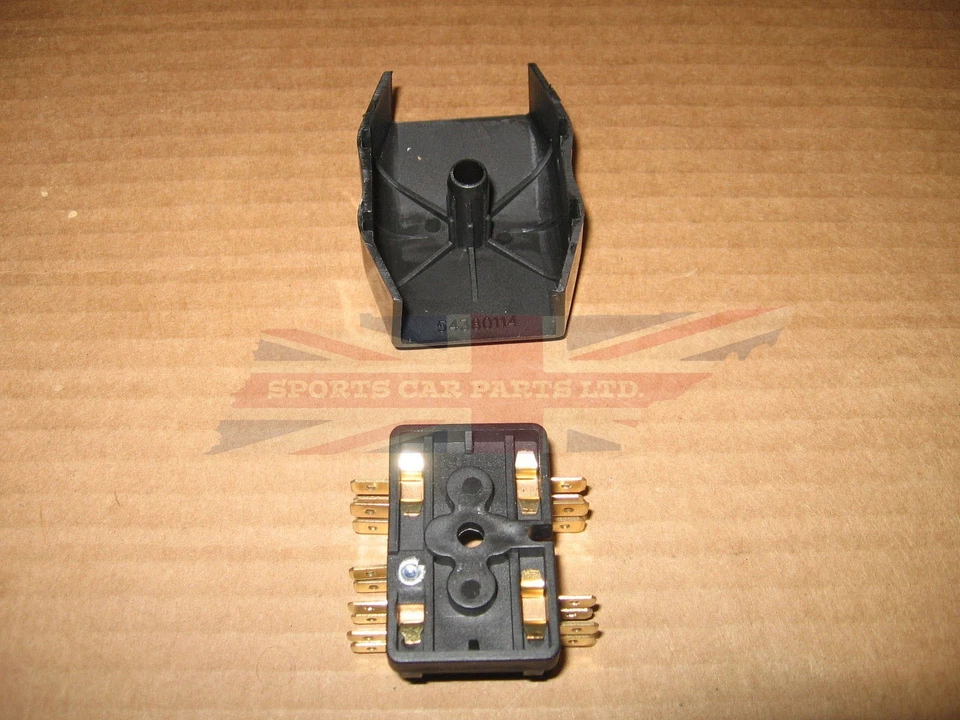 Novos conectores de pá de caixa de fusíveis com tampa MG Midget + Austin Healey Sprite 1963-67 - Imagem 2 de 2