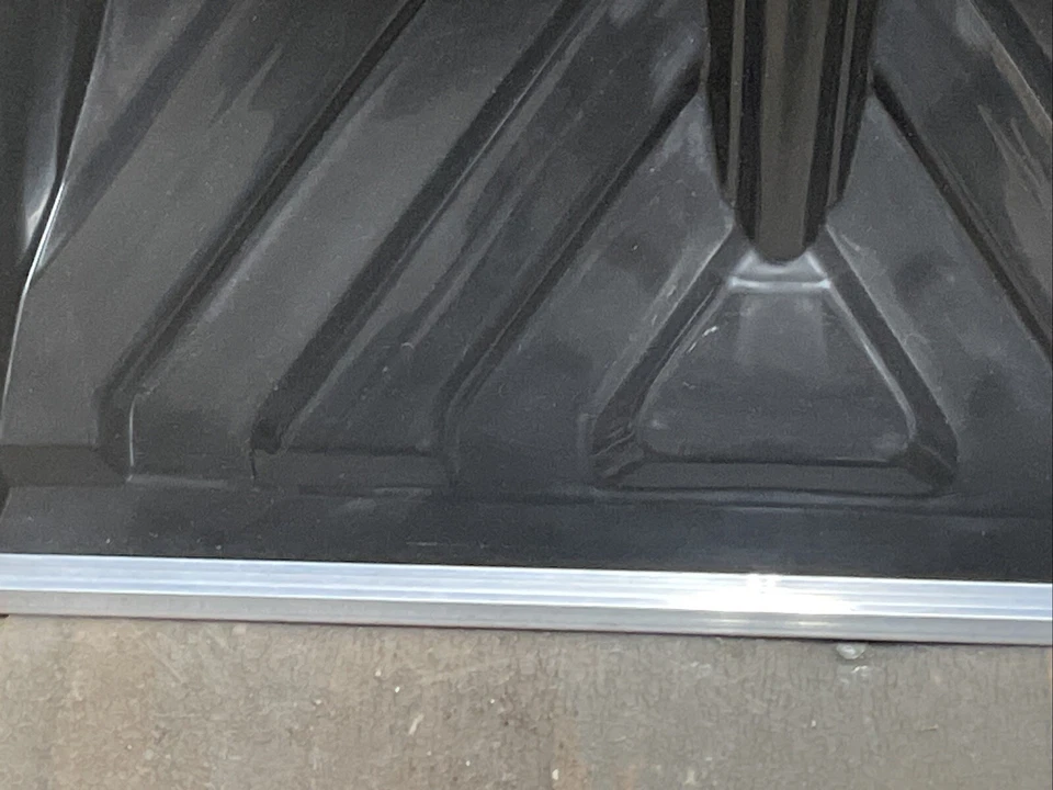 NEW Snow Joe SJ-SHLV01 (PRP) 18in Purple Strain-Reducing Snow Shovel - Image 3 of 4