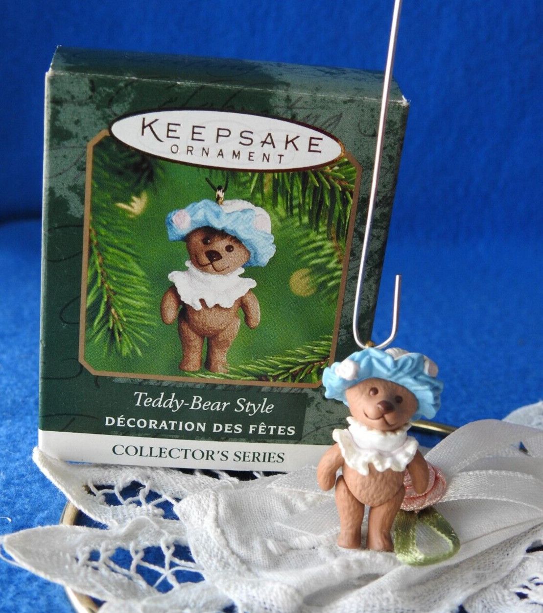 Hallmark  Miniature Ornament 2000 Teddy Bear Style  #4 in the Series