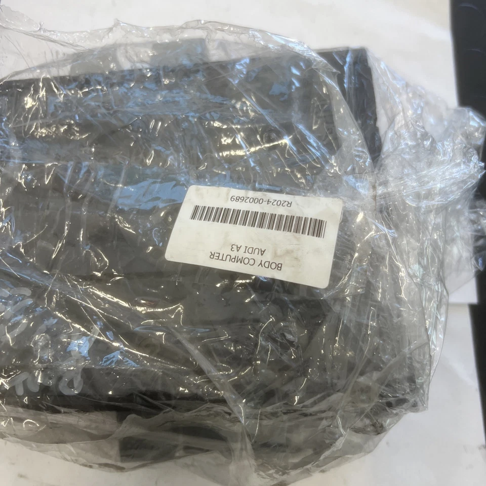 CENTRALINA BCM PER AUDI TT Serie (8J3) 8P0907279K BWA benzina 1984 (06>14) - Immagine 2 di 2