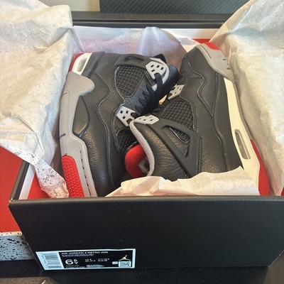 Air Jordan 4 Retro (GS) black/fire red-cement grey  size 6.5  youth
