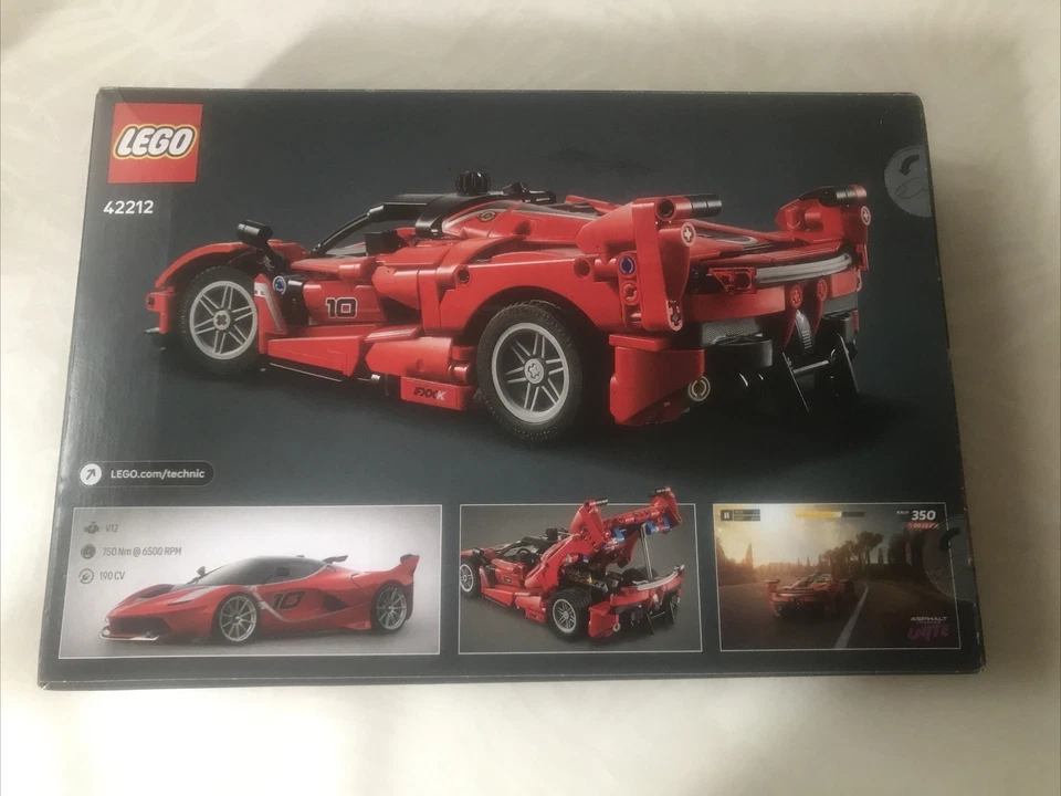 LEGO Technic 42212 - Ferrari FXX K Voiture de Course Jouet avec Moteur V12 - Photo 2/4