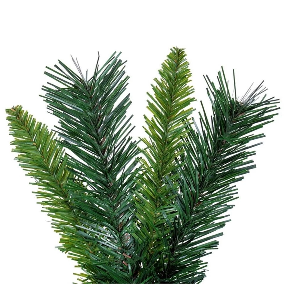 Vickerman 24" Imperial Pine Tree 72 tips - Image 2 of 2