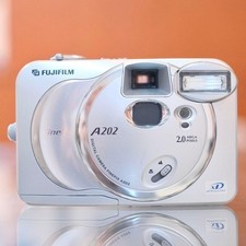 Fujifilm FinePix A202 Compact Digital Camera CCD 2MP Tested Working Japan
