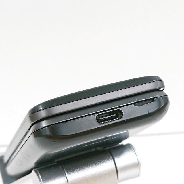 kyf39 DIGNO 折りたたみ式携帯電話 ブラック s-l400.jpg
