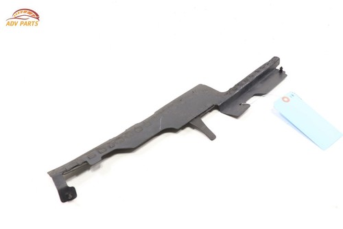 Deflector de aire del lado derecho núcleo radiador Ford Fusion 2017-2020 OEM - Imagen 2 de 6