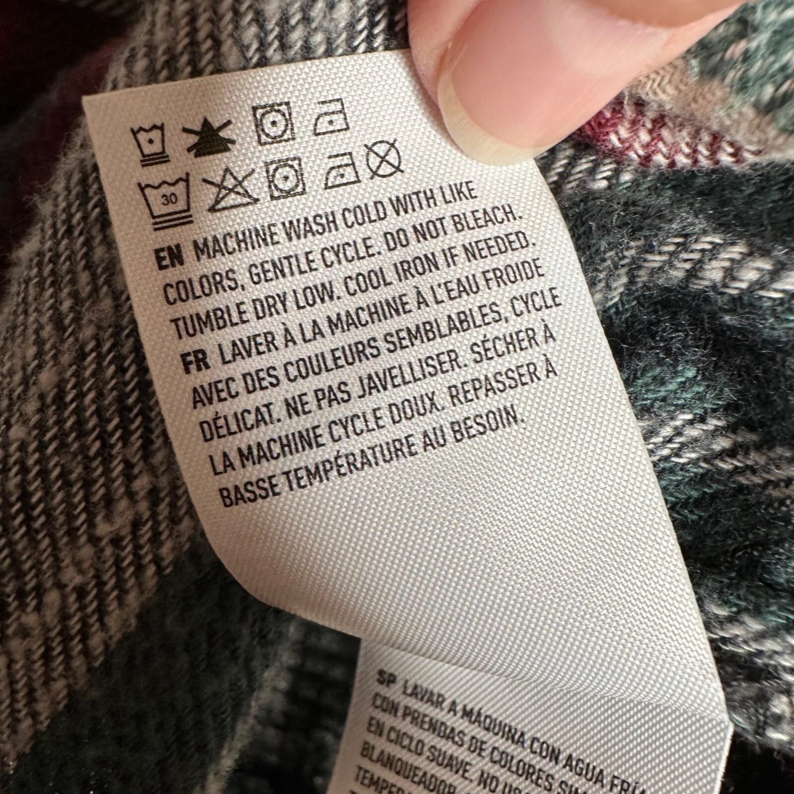 American Eagle Cropped button down flannel shirt … - image 5