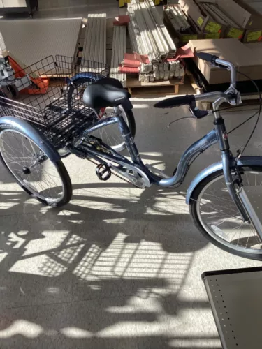Schwinn Meridian Adult Tricycle 24” Low Step thru Gray Beach Cruiser